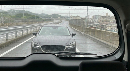 前後2カメラ同時録画・あおり運転対策